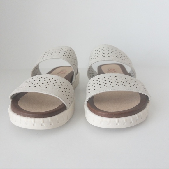 NIB Mia Amore Scotia Amore Sandals - Picture 1 of 6